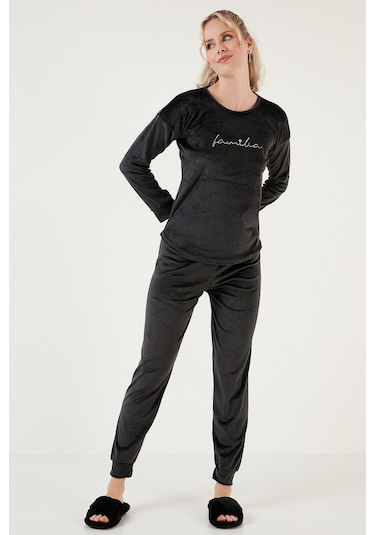 Lela Regular Fit Yumuşak Dokulu Kadife Bayan Pijama Takımı 6094200W4 Siyah