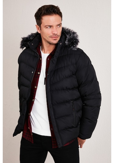 Buratti Slim Fit Suni Kürklü Peluş Astarlı Çıkarılabilir Kapüşonlu Şişme Erkek Mont 5761080 B Siyah Buratti Slim Fit Suni Kürklü Peluş Astarlı Çıkarılabilir Kapüşonlu Şişme Erkek Mont 5761080 B Siyah