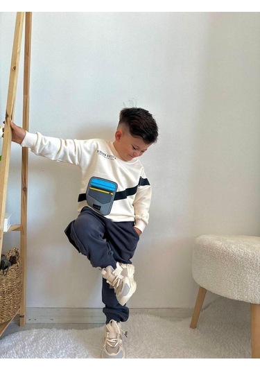 Yeni Sezon Erkek Çocuk Kargo Cepli 2 Parça Eşofman Takımı