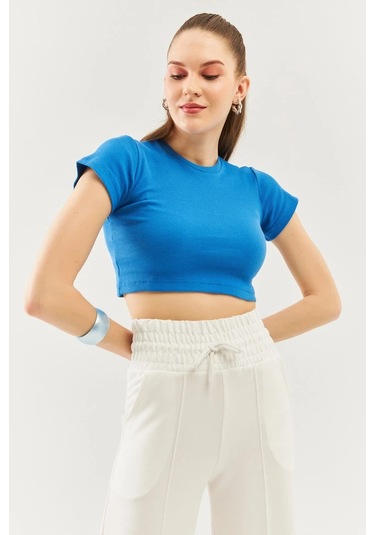 Kadın Kısa Kol Bisiklet Yaka Vücuda Oturan %100 Pamuklu Kaşkorse Esnek Crop Bluz Parlament