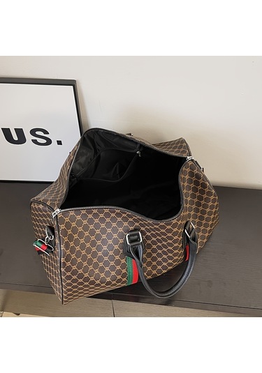 Büyük Kapasiteli Seyahat Spor Çantası