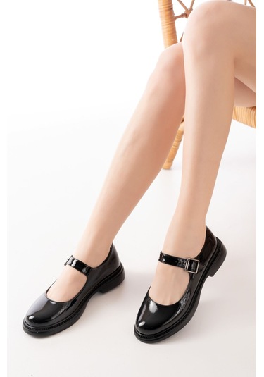 Ysn-4444 Siyah Rugan Günlük Bayan Ayakkabı Siyah