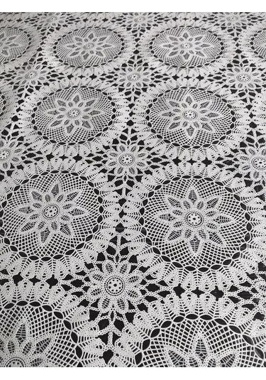 Dantel Görünümlü Şeffaf Kaplamalı PVC Masa Örtüsü