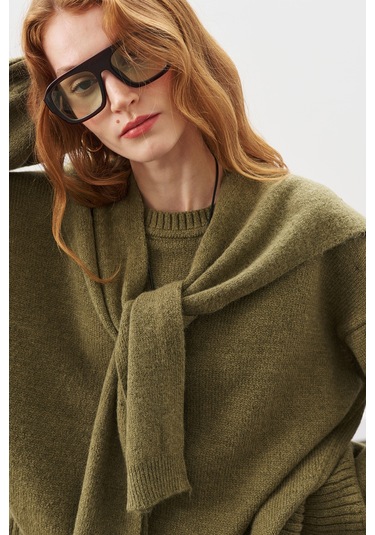 Kare Yaka Bağlamalı Triko Atkı Koyu Yeşil Koyu Yeşil