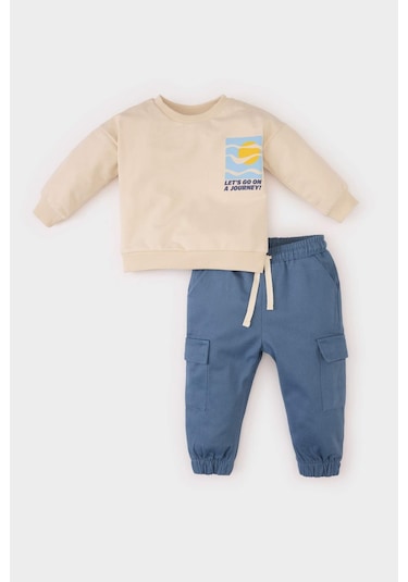DeFacto Erkek Bebek 2'li Takım Baskılı Sweatshirt Beli Paçası Lastikli Alt D3348A525SPBG286 Bej DeFacto Erkek Bebek 2'li Takım Baskılı Sweatshirt Beli Paçası Lastikli Alt D3348A525SPBG286 Bej