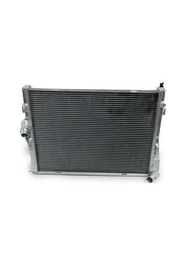 R2p Bmw E92 M3 Performans Radyatör