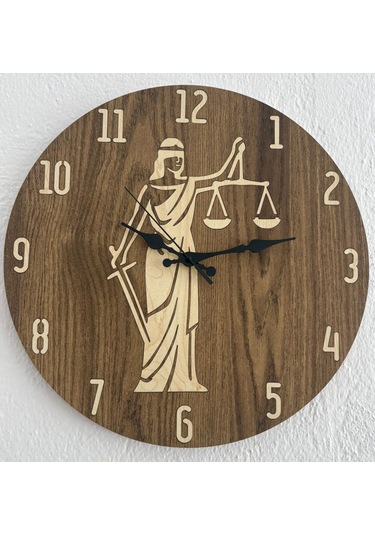 Pelince - Justitia Adalet Terazisi Figürlü - Ahşap Duvar Avukat Saati Kişiselleştirilebilir - Koyu Ahşap - 40 Cm Ahşap