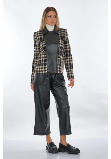 Unique Mode Gömlek Yaka Ekose Desenli Siyah Kadın Ceket Uw243001 001