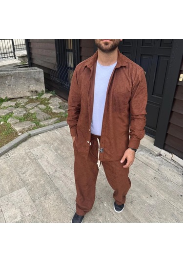 Erkek Kadife Oversize Takım - Gömlek Ve Pantolon İkili Set Füme Corduroy Şıklığı, Rahat Ve Zarif Duruş Yumuşak Dokulu Kadife Kumaş, Düğmeli Gömlek Üst Ve Lastikli Pantolon Alt Parça İle Gün Boyu Konfor- Kiremit Çok Renkli Erkek Kadife Oversize Takım - Gömlek Ve Pantolon İkili Set Füme Corduroy Şıklığı, Rahat Ve Zarif Duruş Yumuşak Dokulu Kadife Kumaş, Düğmeli Gömlek Üst Ve Lastikli Pantolon Alt Parça İle Gün Boyu Konfor- Kiremit Çok Renkli