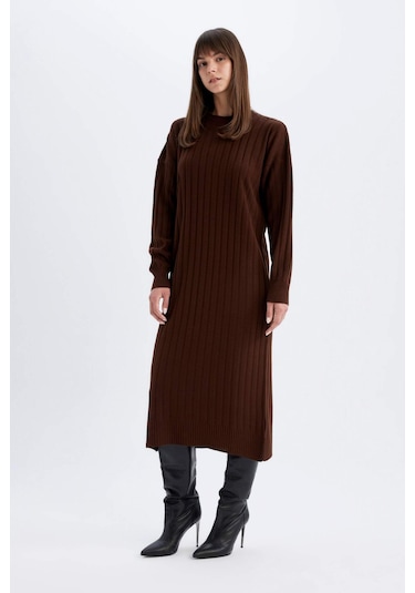 Defacto Regular Fit Yarım Balıkçı Yaka Basic Düz Uzun Kollu Triko Elbise W0986AZ24WNBN470 Kahve