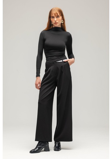 Saade Sââde Kadın Yarım Balıkçı Yaka Basic Örme Bluz - Drape Detaylı Siyah