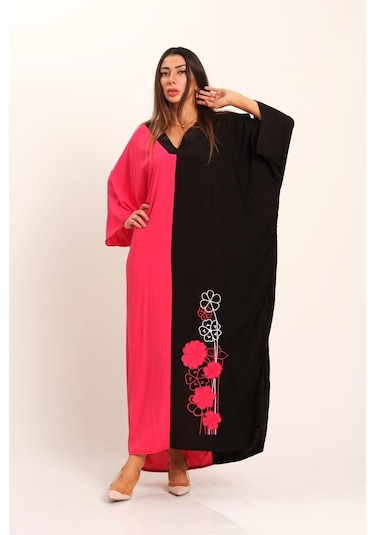 Kadın Pembe Siyah Garnili V Yaka Eteği Nakışlı Cepli Oversize Uzun Elbise - Pembe