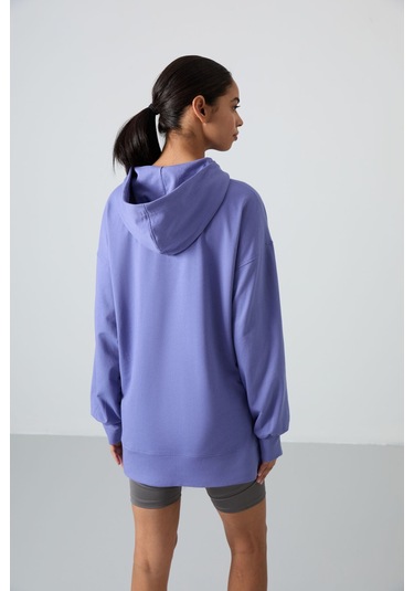 Tommy Life Eflatun Balon Kol Yazı Nakışlı Kadın Oversize Tunik Sweatshirt - 97163 Eflatun