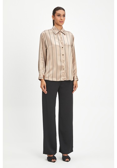 Kadın Çizgili Gömlek - Klasik Yaka Ve Düğme Detaylı Modern Tasarım Bej