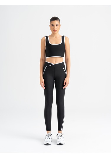 V-line Beyaz Biye Detaylı Siyah Spor Tayt Siyah