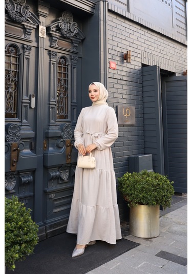 Kadın Kahve Küçük Kareli Kat Kat Kuşaklı Uzun Gofre Kumaş Tesettür Elbise 0220 Kahve