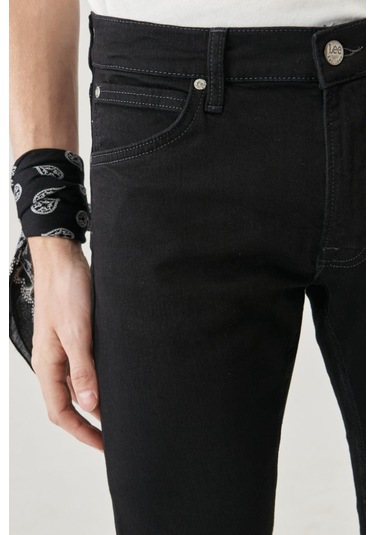 Lee Erkek Luke Slim Fit Düşük Bel Denim Esnek Jean Pantolon 672L7 Mavi Lee Erkek Luke Slim Fit Düşük Bel Denim Esnek Jean Pantolon 672L7 Mavi