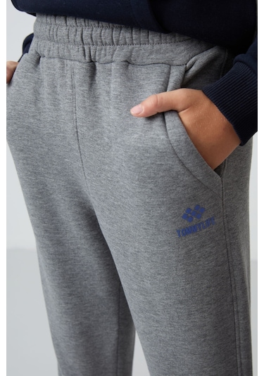 Gri Melanj Pamuklu Kalın İçi Tüylü Yumuşak Dokulu Standart Fit Nakışlı Erkek Çocuk Eşofman Takım - Gri Melanj