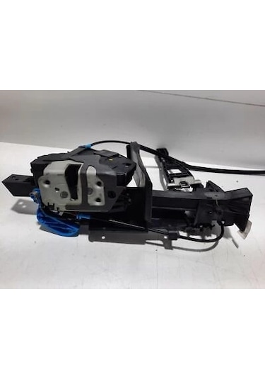Ford Fiesta/c-m Ax Connect 2009- Kapı Kilidi Ön Sağ 4 Pım Oem No:am5au21812bf