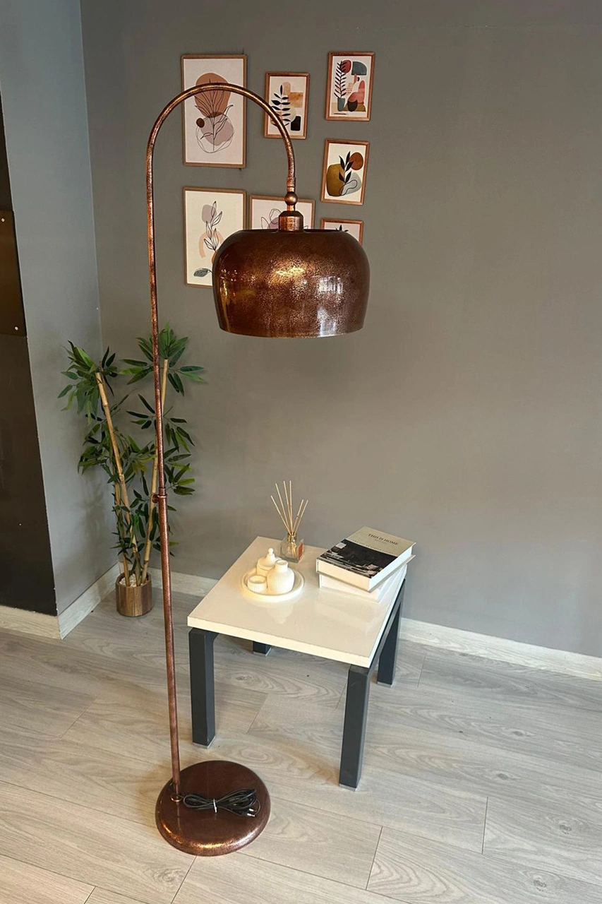 Patina Lambader Hareketli Başlık Modern Dekoratif Metal Oturma Odası Çalışma Odası Zemin Lambası Bakır