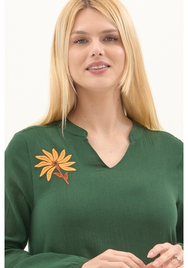 Şile Bezi Yeşil Uzun Kol Nakışlı Uzun Yazlık Elbise