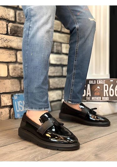 Bağcıksız Yüksek Taban Parlak Siyah Mat Detaylı Klasik Ayakkabı