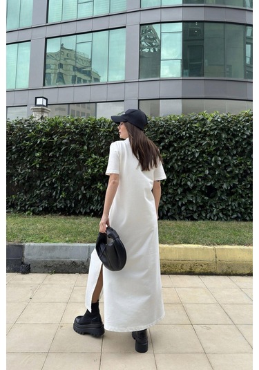 Kadın Beyaz Polo Yaka, Kısa Kol, Yırtmaçlı, Basic Model, Uzun Salaş Elbise Beyaz