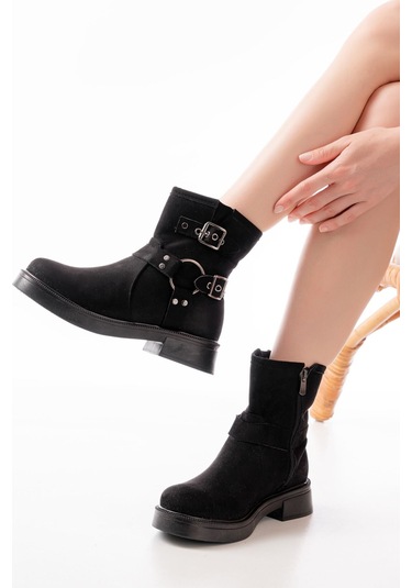 02-2013 Siyah Süet Toka Aksesuarlı Fermuarlı Günlük Kadın Bot Beyaz