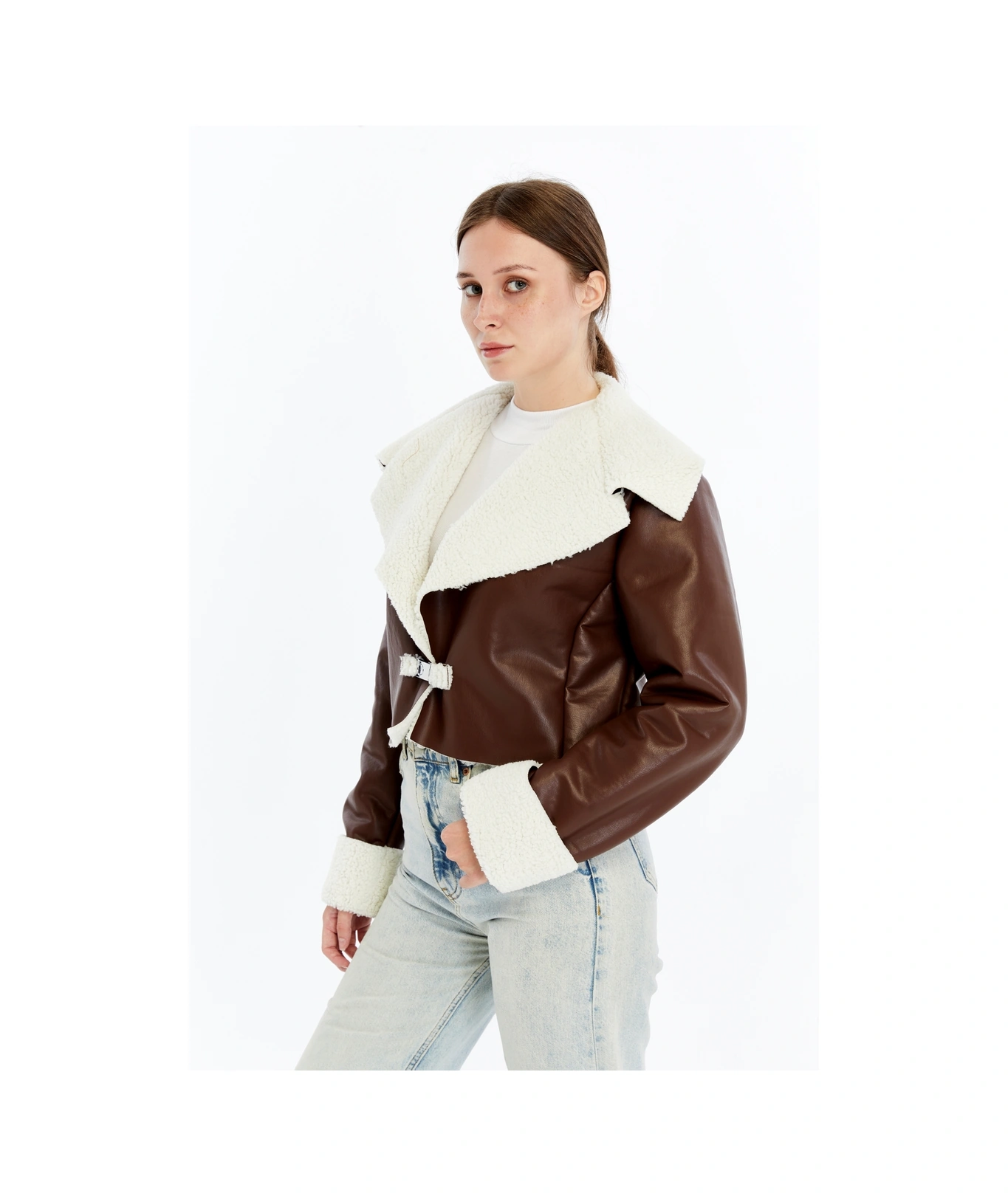 Kadın Oversize Deri Mont Kürklü Ceket Niş Kompakt Tasarım Günlük Spor Görünüm Kahverengi