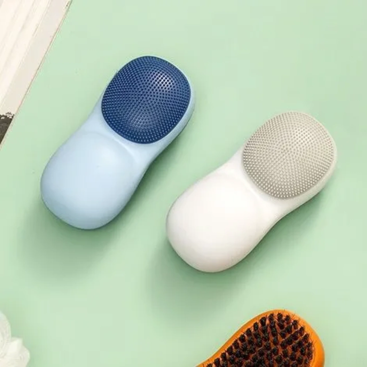 Konesam Ev Temizliği Ve Çamaşır Yıkama İçin Çok Amaçlı El Fırçası 2 Adet - Abs+tpr+pet Malzeme, Ergonomik Tasarım, Mevcut Renkler: Mavi Ve Turuncu Mavi Turuncu