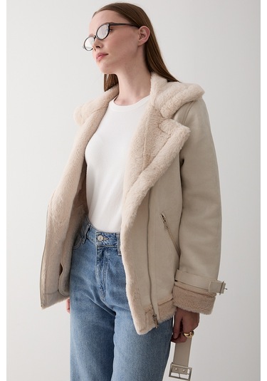 Ekru İçi Kürklü Mont Ekru