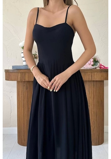 Siyah Göğüs Kuplu Uzun Büzgülü Elbise Siyah