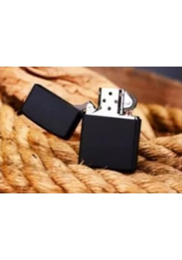 Siyah Renkli Zippo Çakmak