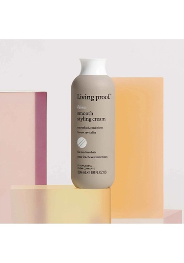 Living Proof Frizz Elektriklenme Karşıtı Şekillendirici Saç Kremi 236ml