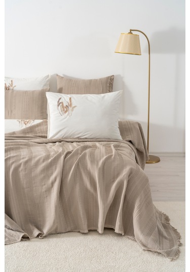 Arya Vizon Nakışlı Çift Kişilik Nevresimli Pike Seti - 7 Parça Çeyiz Seti Vizon