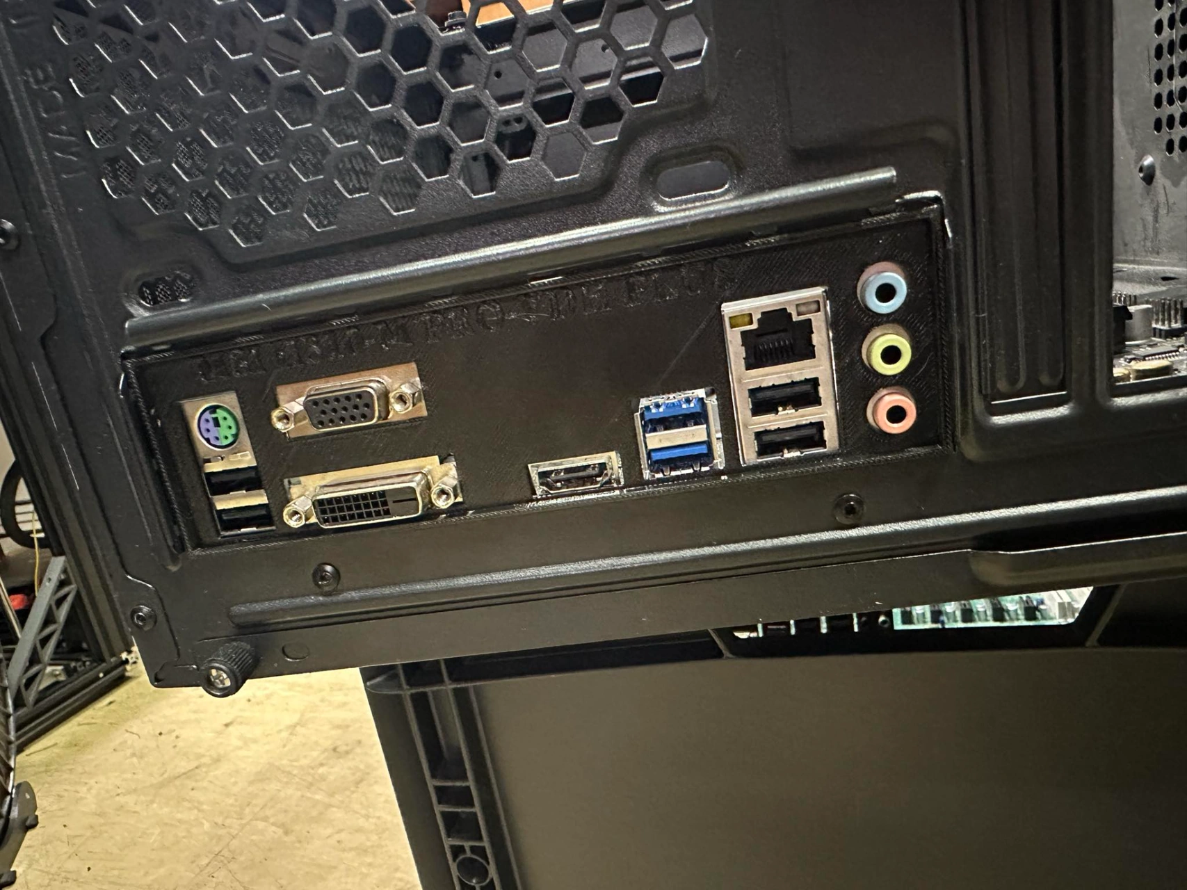 Msı H310-m Pro-vdh Plus Uyumlu Anakart Arka Aynası