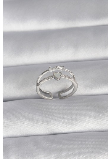 Pirinç Zirkon Taş Detay Kalp Model Kadın Yüzük Gümüş Renk Çok Renkli