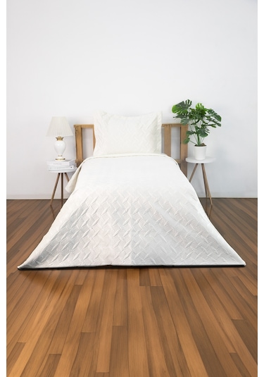 Queen Kadife Tek Kişilik Yatak Örtüsü - Krem Krem