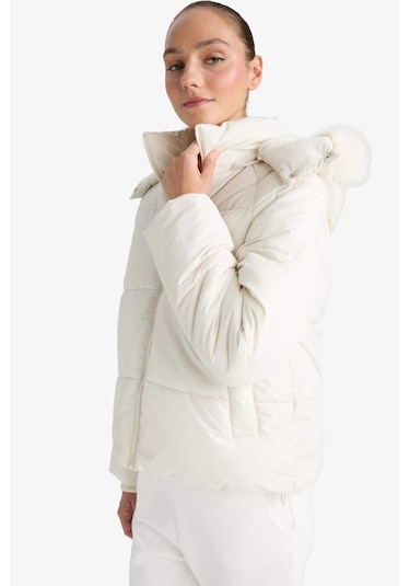 Defacto Rüzgar Geçirmez Regular Fit Kapüşonlu Mont F2819ax25wner238 Ekru-er238