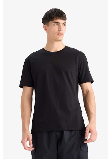DeFacto Pamuk New Regular Fit Bisiklet Yaka Basic Düz Kısa Kollu Siyah Tişört V7699AZ25SPBK81 DeFacto Pamuk New Regular Fit Bisiklet Yaka Basic Düz Kısa Kollu Siyah Tişört V7699AZ25SPBK81