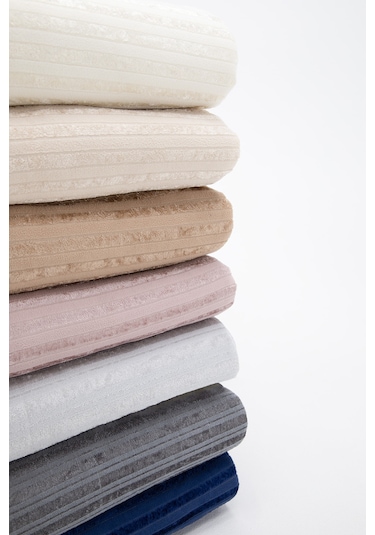 Kaymaz Taban Süngerli Kadife Koltuk - Çekyat Örtüsü 170x210 - Kre Krem