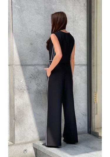 Trend Kadın: Modern Çoban Dikişli Yelek Ve Pantolon Takımı İle Tarzınıza Zarif Ve Hoş Bir Dokunuş Ekleyin Siyah Trend Kadın: Modern Çoban Dikişli Yelek Ve Pantolon Takımı İle Tarzınıza Zarif Ve Hoş Bir Dokunuş Ekleyin Siyah