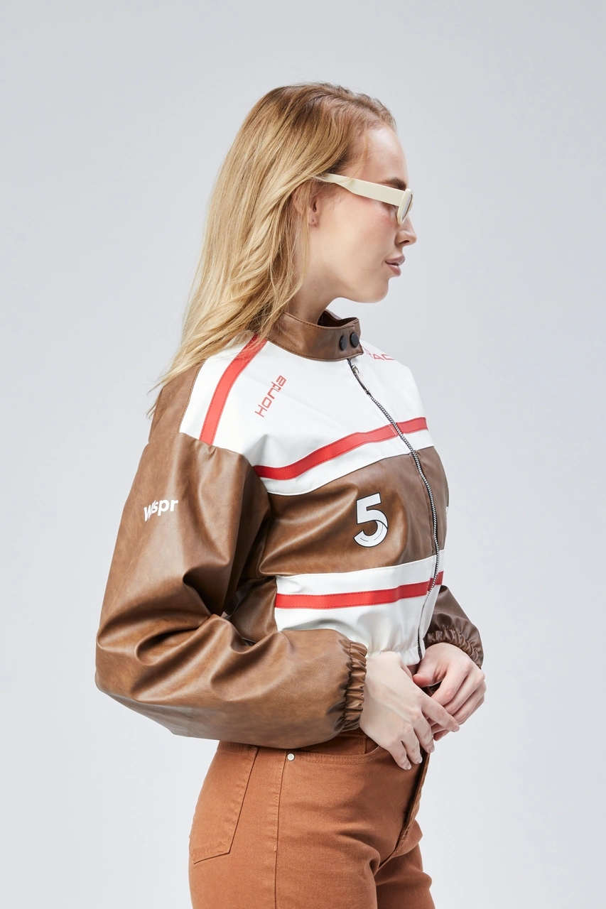 Kadın Deri Baskılı Şeritli Ceket Beli Ve Kolu Lastikli Kolej Hakim Yaka Bomber Yarışçı Motorcu Mont Kahverengi Kadın Deri Baskılı Şeritli Ceket Beli Ve Kolu Lastikli Kolej Hakim Yaka Bomber Yarışçı Motorcu Mont Kahverengi