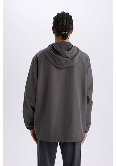 DeFactoFit Su İtici Regular Fit Kapüşonlu File Astarlı Fermuarlı Dokuma Mevsimlik Baharlık Mont D6180AX25SPAR216