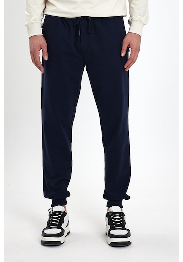 Comeor Erkek Arka Cep Etiket Detaylı Paça Lastikli Regular Fit 3'lü Eşofman Altı Cmreo09-3 001 Siyah - Lacivert - Antrasit Comeor Erkek Arka Cep Etiket Detaylı Paça Lastikli Regular Fit 3'lü Eşofman Altı Cmreo09-3 001 Siyah - Lacivert - Antrasit