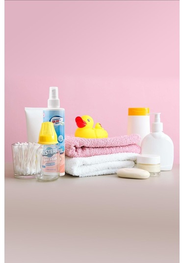 Resteril Doğal Alkolsüz Parfümsüz Bebek Alanı ve Aile Yüzey Hijyen Spreyi 600 ML