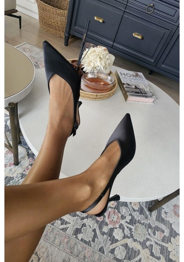 10 44 Topukla Kadın Arkası Açık Kadeh Topuklu Stiletto Abiye Ayakkabı Siyah Saten
