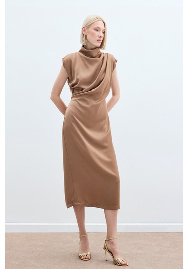 Düğme Detaylı Uzun Elbise - Camel-136138 Camel