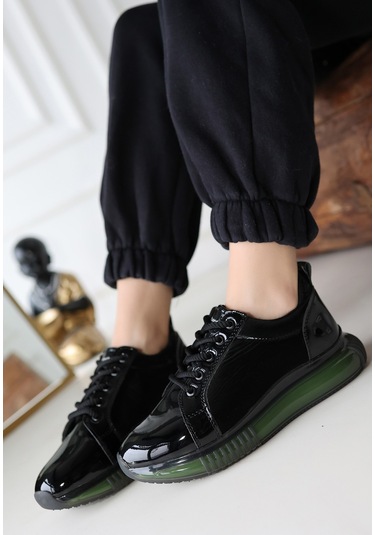 Piona Siyah Rugan Yeşil Tabanlı Spor Ayakkabı Siyah