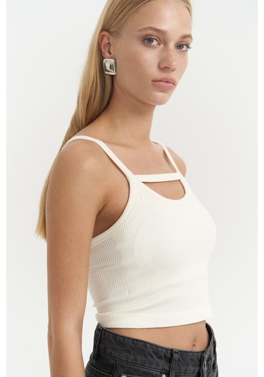 Noam Ekru Ön Detay Fitilli Crop Ekru